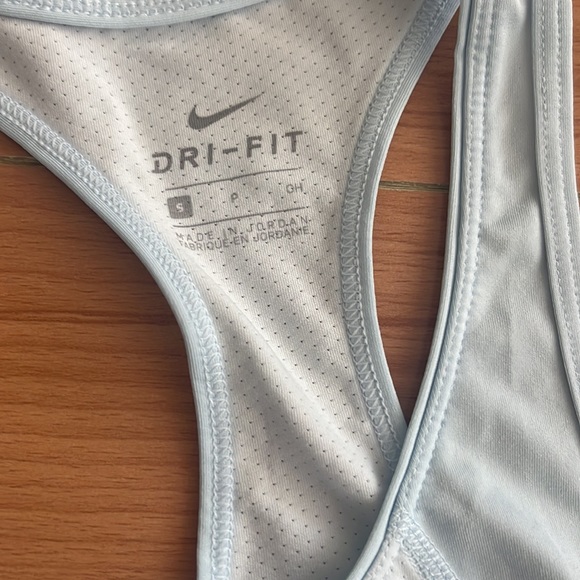 Nike Dryfit tank in baby blue - Picture 4 of 5